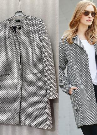 Пальто від бенетон