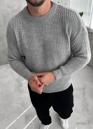 Серый свитер мужской