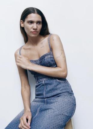 Мега стильное джинсовое платье-сарафан zara. из лимитированной коллекции.4 фото