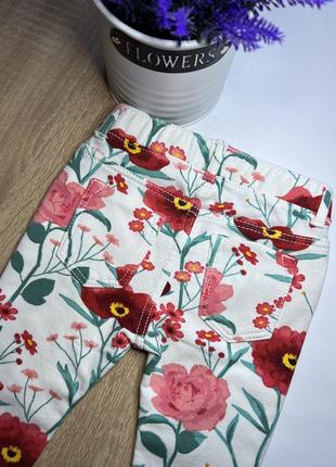 Джегінси яскраві на дівчинку