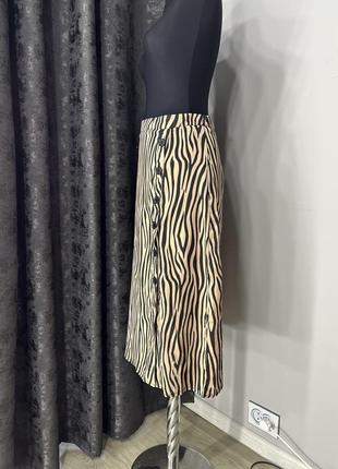 Легкая сатиновая юбка миди размер м-l2 фото