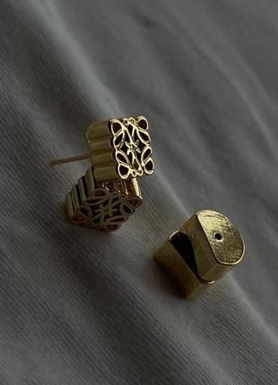 Сережки лоеве loewe