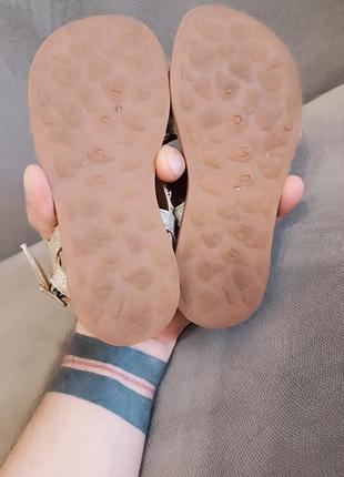 Босоніжки сандалі pom d'api8 фото