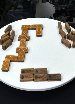 Домино из дерева и кожи светло коричневое, 50x25x11мм, арт. 400503, классическая игра с изысканным дизайном3 фото