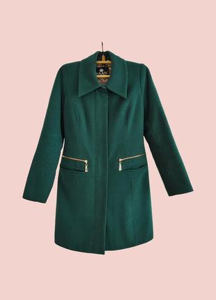 Жіноче приталене пальто в ідеальному стані