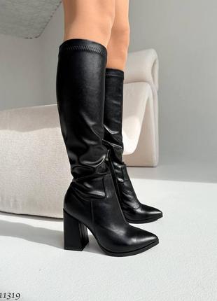 Чорні жіночі демісезонні чоботи на підборі каблуці з натуральної шкіри шкіряні...