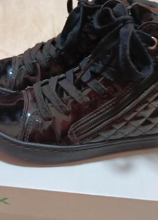 Детские ботинки