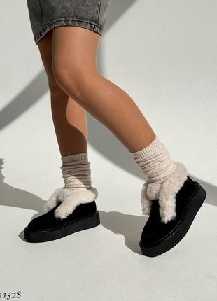 Зимові лофери жіночі замшеві