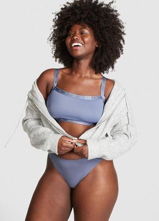 Victoria´s victorias secret виктория сикрет спортивный топ бралетт micro logo straight-neck bralette