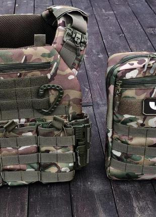 Плитоноска с боковыми карманами и рюкзак для военных. dm-11