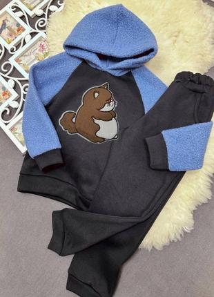 Спортивні костюми на флісі на 4-8 років