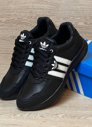 Кросівки adidas натуральна шкіра текстиль підошва теп розміри 40-45 26-29,5 см. dm-11