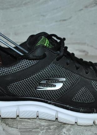 Skechers черные кроссовки 43 размер