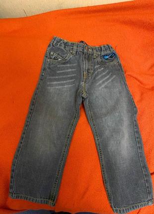 Детские джинсы на рост 104 см цвет серый