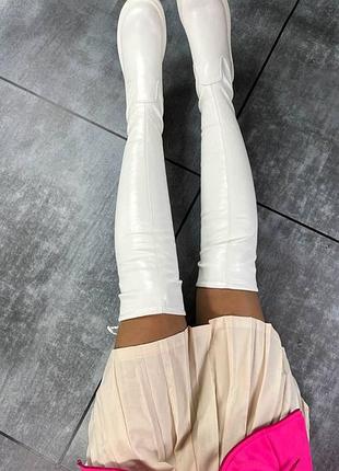 Белые ботфорты