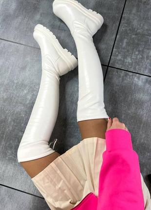 Белые ботфорты