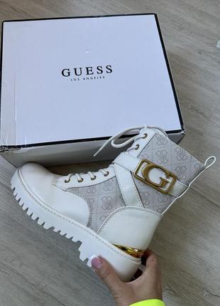 Черевики guess