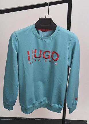 Блакитний чоловічий світшот з принтом в стилі hugo boss