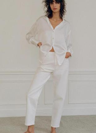 Джинси mom fit  zara молочні