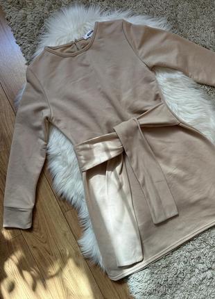 Бежевое платье с длинным рукавом missguided s