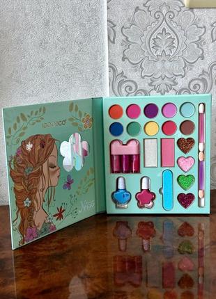 Набор детской косметики тени, лаки, блеск, румяна