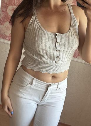 Вʼязаний топ