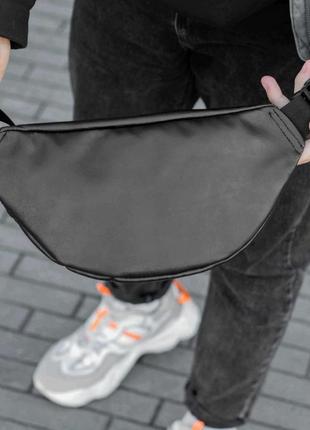 Мужская поясная сумка бананка из экокожи azolчерная