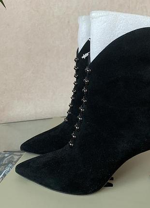 Жіночі напівчоботи