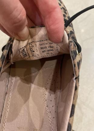 Сникерсы бренда dasia натур.кожа р.39фирмовые