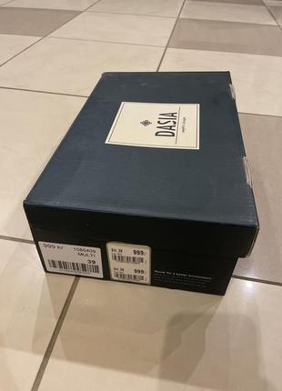 Сникерсы бренда dasia натур.кожа р.39фирмовые