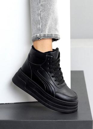 Комфортні чорні жіночі кросівки на платформі танкетці зимові теплі на хутрі еко-шкіра зима