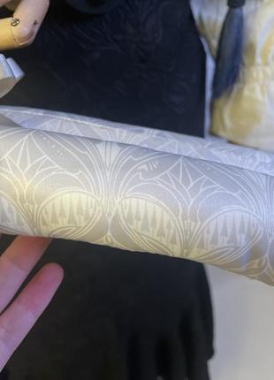 Вішаки тримачі для одягу від laura ashley