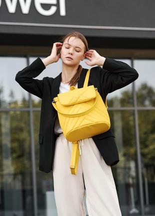 Жіночий рюкзак-сумка sambag loft строчений жовтий3 фото