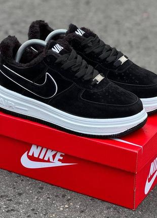 Мужские черно-белые зимние кроссовки nike