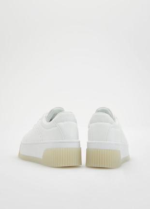 Кросівки кроси кеди білі на високій підошві нові трендові базові модні3 фото