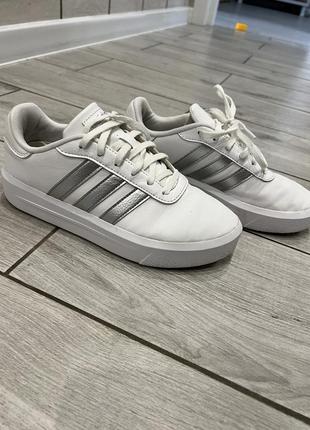 Adidas оригинал, женские кроссовки