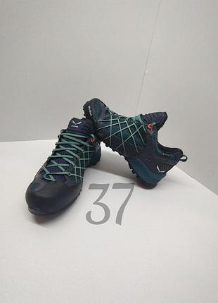 Оригінальні жіночі кросівки для трекінгу salewa ws wildfire gtx