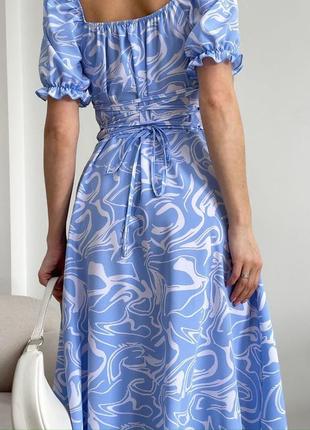 Вишукана сукня міді у незвичайний принт4 фото