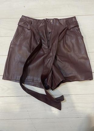Шорты кожаные 2