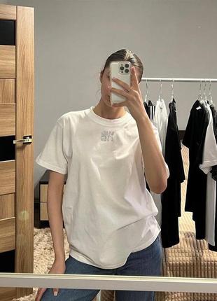 Біла/чорна жіноча футболка alexander wang із камінцями стрази9 фото