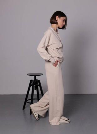 Костюм в кэжуал стиле брюки с карманами +кофта на кнопках2 фото