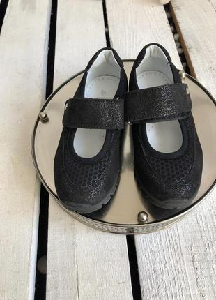 Туфлі мокасини дитячи для дівчинки натуральна шкіра bartek чорні 27,285 фото