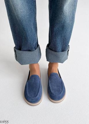 Имеются отшив- лоферы из натуральной замши, цвет джинс, имеют носик анатомической формы стопы человека
внутри: кожподклад1 фото