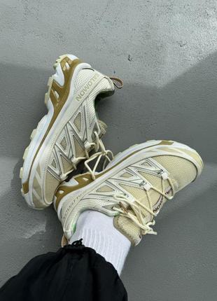 Жіночі кросівки salomon xt-6 white/gold5 фото