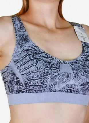 Бесшовные топы под джинс