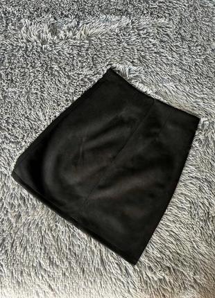 Бархатная мини- юбка с разрезами2 фото