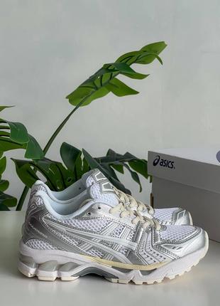Жіночі легенькі кросівки asics gel-kayano 14 silver/white6 фото