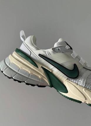 Женские кроссовки nike v2k runtek green.5 фото