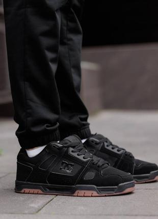 Кросівки чоловічі