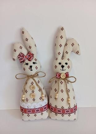 Мʼякі іграшки кролики українці на подарунок пара